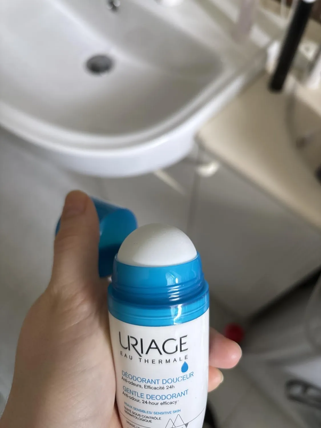 Uriage Deodorante Roll-On Pelle Sensibile 24h Unisex
