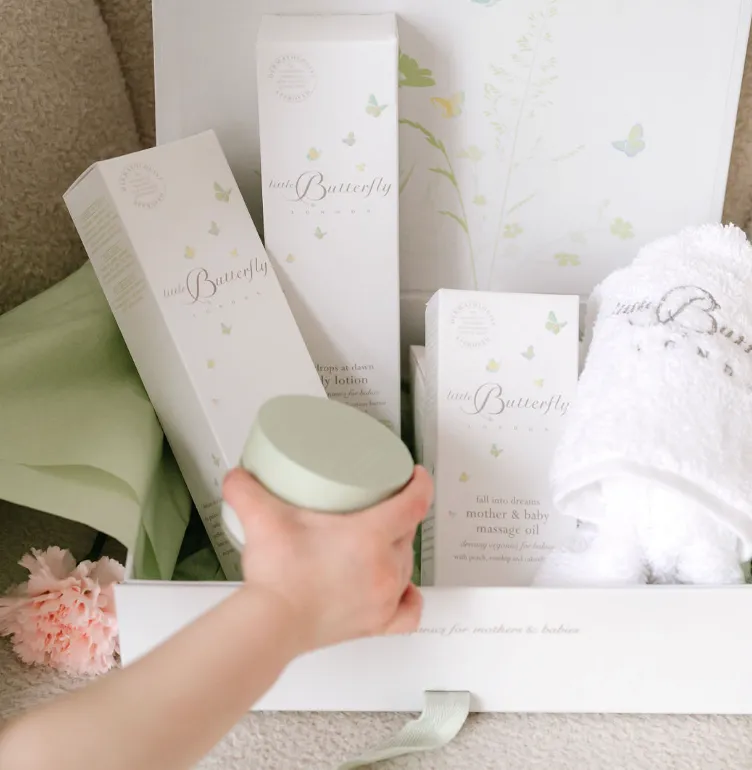 Little Butterfly Luxury Gift Box cofanetto neonato 4 pezzi bio