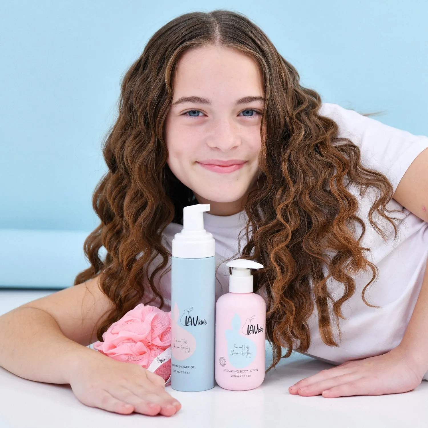 LavKids Duo crema corpo e mousse doccia pera camomilla