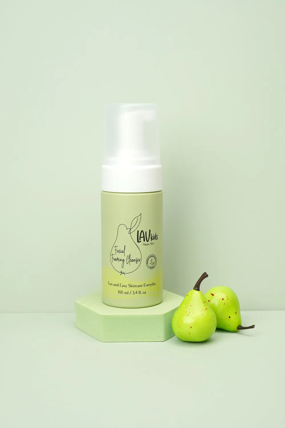 LavKids Mousse detergente viso pera e camomilla soap-free