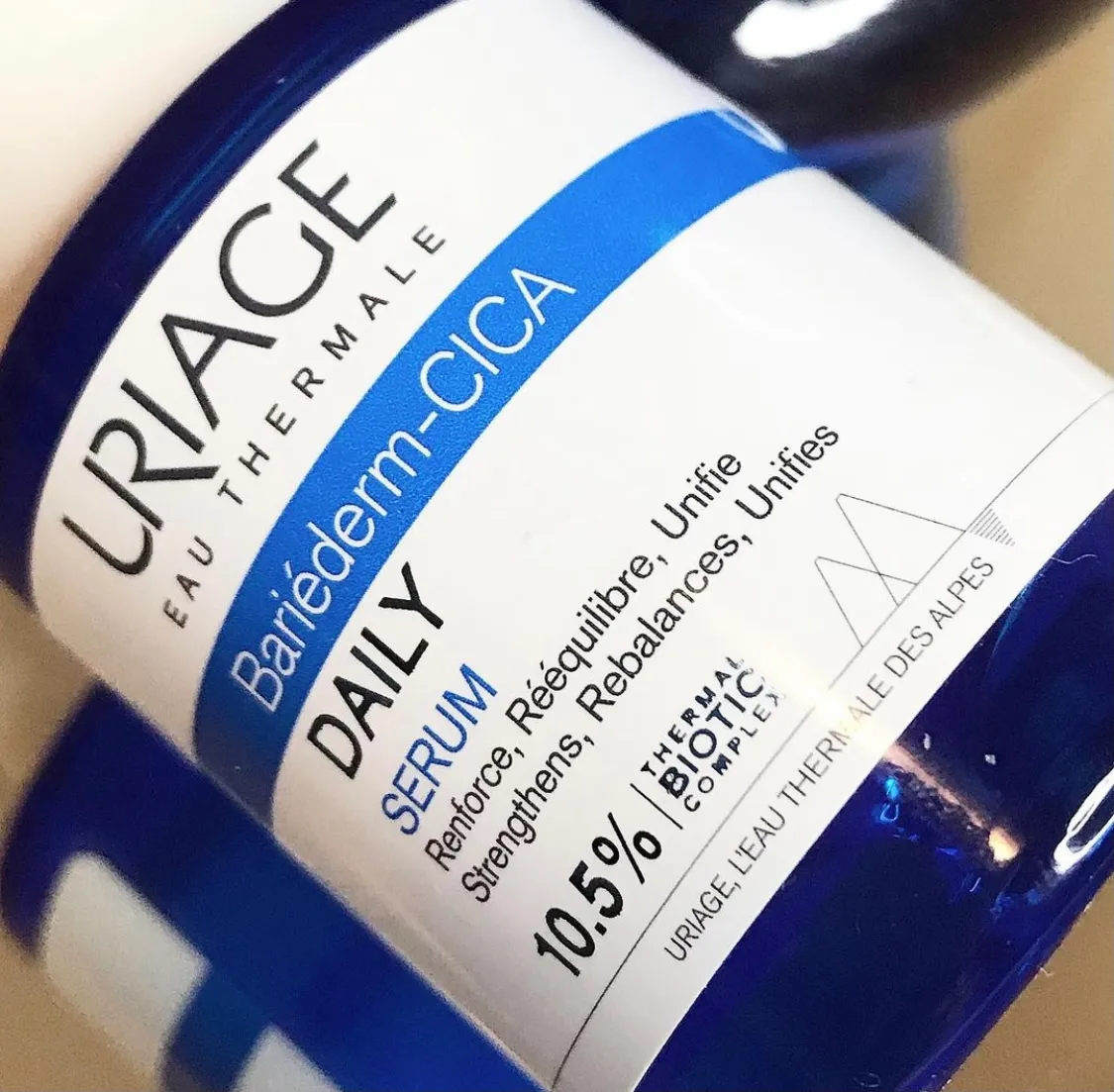 Uriage Bariederm Cica-Daily siero riparatore centella non profumato
